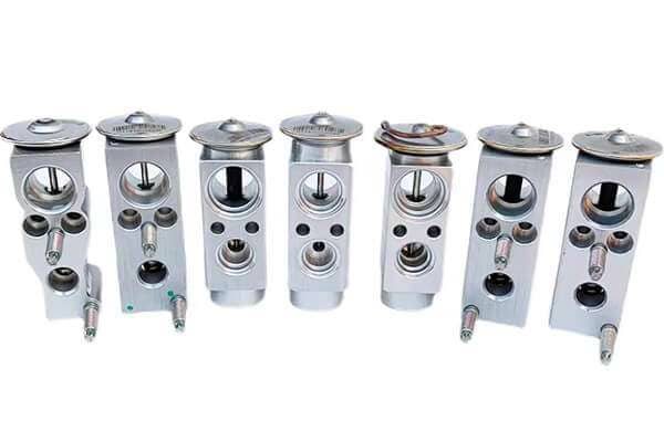 Automobile A/C expansion valves